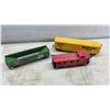 Image 12 : Ho Scale Model Train Collection with Rolling Stock, Track, Buildings, Tote and More