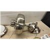 Image 4 : 5-Blade 52" Ceiling Fan with Light Kit, Brushed Nickel Finish, Reversible Wood/Black Blades and