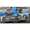 Image 3 : Hot Wheels Super Rigs Park 'N Play Set and 1:18 Scale Ferrari 360 Spider Diecast
