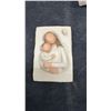 Image 9 : Willow Tree Figurines Collection Including Angels and Keepsake Box, Seven Pieces