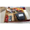 Image 2 : Eldon Power Pack 8 1/32 Scale Road Race Set with Two Slot Cars and Accessories