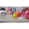 Image 4 : I-Dog Electronic Music Pet Collection with Carrying Cases and Accessories