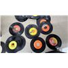 Image 3 : Large Collection of 45 RPM Vinyl Records, Various Artists and Labels Ready 4 the Juke Box