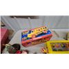 Image 3 : Fisher-Price Little People School Bus with Box, Miniature Dollhouse Furniture, and More
