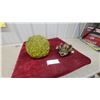 Image 1 : Yellow-Green a Chalet Glass Text and Spaggetti Light Shade Vintage