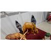 Image 4 : Collection of Decorative Figurines, Leather Animals, Seashell, Turtle Shell, and More