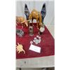 Image 5 : Collection of Decorative Figurines, Leather Animals, Seashell, Turtle Shell, and More