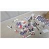 Image 5 : Table Hockey Game Player Figures, Goals, Miniature Stanley Cup, Stickers, and More
