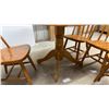 Image 3 : Round Pedestal Dining Table 40 x 31 with Four Windsor Style Chairs