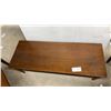 Image 4 : Mid-Century Modern Walnut Coffee Table 48 x 16 x 18 with Two Matching End Tables 28 x 18 x 21