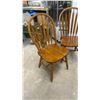 Image 2 : Set of Four Windsor Style Arrow Back Wooden Dining Chairs