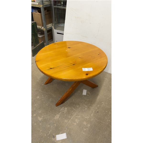 Round Pine Coffee Table with Crossed Leg Base 35 x 22