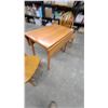 Image 3 : Drop-Leaf Table with Two Windsor Style Chairs 42 x 36 x 30"