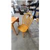 Image 6 : Drop-Leaf Table with Two Windsor Style Chairs 42 x 36 x 30"