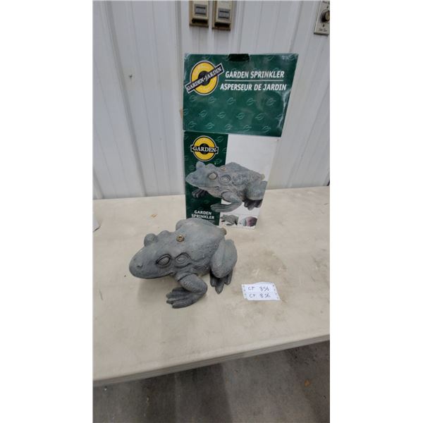 Garden Jardin Frog-Shaped Garden Sprinkler with Original Box