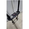 Image 7 : Shark Genius Steam Mop and Folding Luggage Cart