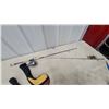 Image 5 : TaylorMade r7 460 Driver, Fairway Woods with Headcovers, Golf Bag, and Fishing Rod Combo