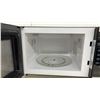 Image 2 : Salton MW2079 Countertop Microwave Oven 900W Output 120V