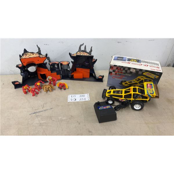 Gormiti Volcanic Mountain Playset with Figures and Radio Shack Red Fox Rider Buggy