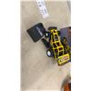 Image 5 : Gormiti Volcanic Mountain Playset with Figures and Radio Shack Red Fox Rider Buggy