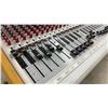 Image 4 : Peavey Sanctuary Series S-32 Mixing System with Digital Feedback Elimination and Effects