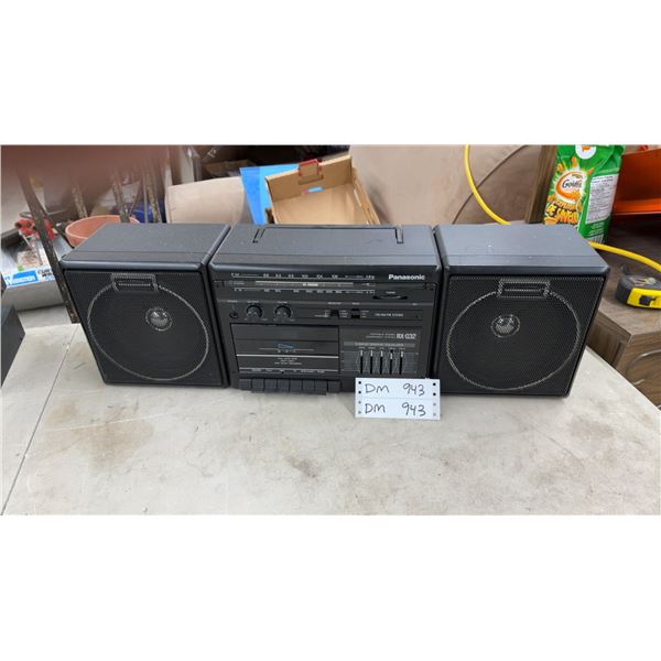 Panasonic RX-C32 Portable Stereo Component System with FM/AM Radio and 5-Band Graphic Equalizer