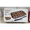 Image 6 : Two New Non-Stick Brownie Pans with Removable Dividers and Loony Bin Canadian Dollar Plastic Coin