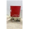 Image 8 : Scepter 5-Gallon Potable Water Container and Cyclone Hand-Crank Broadcast Spreader