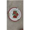 Image 3 : 34 Piecea, Kaf Holiday Stoneware Christmas Poinsettia Dinnerware Set with Mugs and Serving Pieces