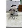 Image 3 : Sunbeam Mixmaster Stand Mixer with Attachments, Meat Grinder, and Knife Set
