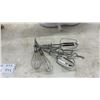 Image 6 : Sunbeam Mixmaster Stand Mixer with Attachments, Meat Grinder, and Knife Set