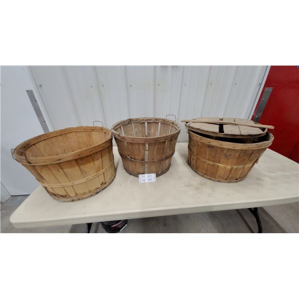 Vintage Wooden Bushel Baskets Set of Three and 1 Lid