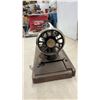 Image 6 : Singer Portable Sewing Machine with Case