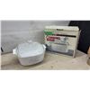 Image 2 : Corning Ware Blue Cornflower 10-Cup Percolator and 5-Liter Covered Casserole Dish with Original