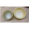 Image 4 : Pyrex, Fire-King, and Anchor Hocking Glass Bakeware, Mixing Bowls, and Pie Plates and More