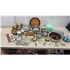Image 1 : Stainless Steel Mixing Bowls, Bundt Pan, Niagara Falls Coasters, Serving Tray, and More