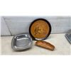 Image 6 : Stainless Steel Mixing Bowls, Bundt Pan, Niagara Falls Coasters, Serving Tray, and More
