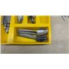 Image 5 : Coleman Half Gallon Jug and Stainless Steel Flatware Set in Tray