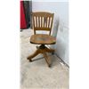 Image 2 : Antique Oak Swivel Banker's Chair with Cast Iron Base and Casters