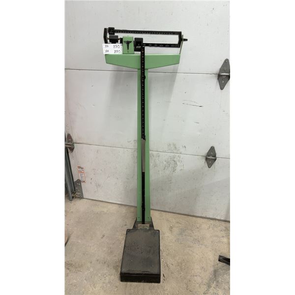 Health O Meter Physician Beam Scale with Height Rod, 350 Pound Capacity