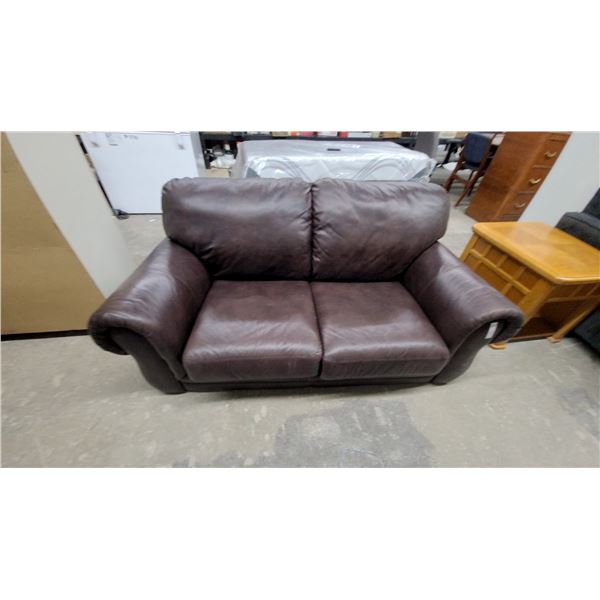 Brown Leather Leather Style 65 " Wide Two-Seat Loveseat