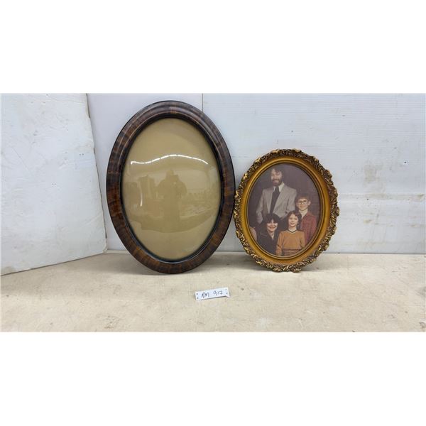 Vintage Oval Convex Picture Frame Convex Glass 23 x 17 and Ornate Gold Gilt Styles 17 x 14