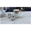 Image 2 : Vintage 1962 Royal Albert Old Country Roses Bone China Tea Set, 8 Pieces
