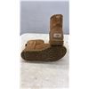 Image 3 : UGG Classic Mini Chestnut Boots Mens Size 10 or Women's Size 11.5, Barely Worn