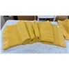Image 2 : 2 Pure Laine Vierge Golden Yellow Virgin Wool Blankets with Satin Binding