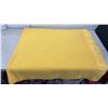 Image 4 : 2 Pure Laine Vierge Golden Yellow Virgin Wool Blankets with Satin Binding