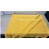 Image 5 : 2 Pure Laine Vierge Golden Yellow Virgin Wool Blankets with Satin Binding