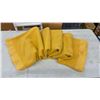 Image 6 : 2 Pure Laine Vierge Golden Yellow Virgin Wool Blankets with Satin Binding