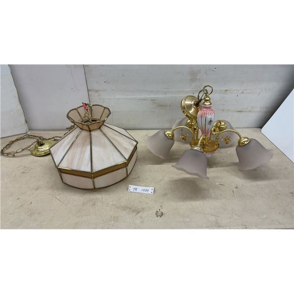 2 Pendant Lights