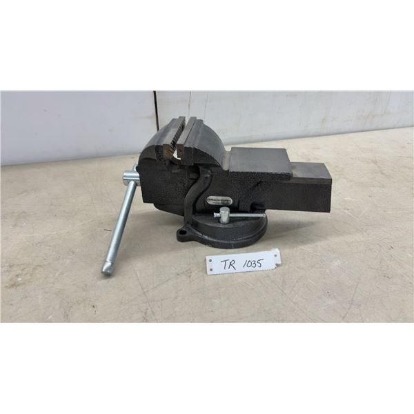 Mastercraft 5" Bench Vise with Swivel Base